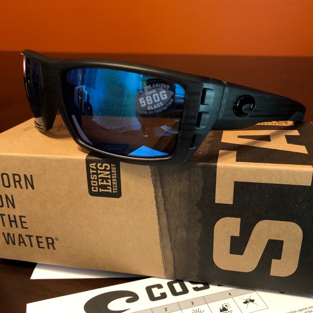 Costa Del Mar Unisex Sunglasses